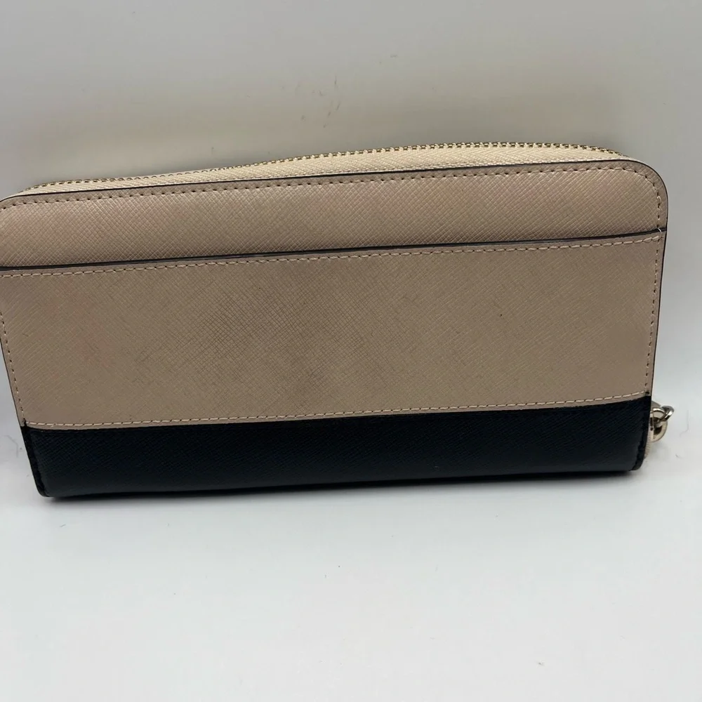 Kate Spade light pink wallet - Picture 3 of 11
